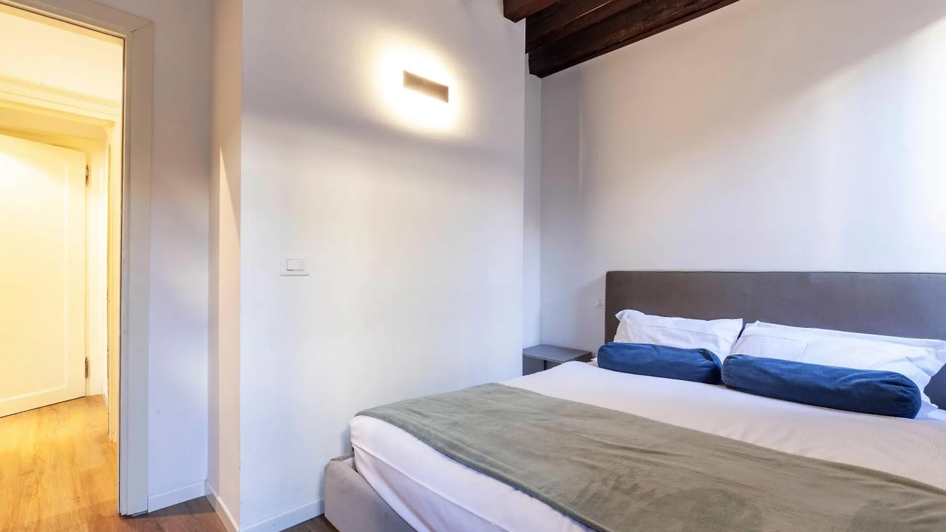 San Lorenzo Apartments 5054 Venice