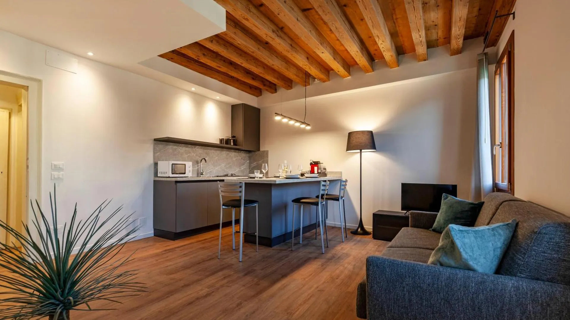 San Lorenzo Apartments 5054 Venice Italy