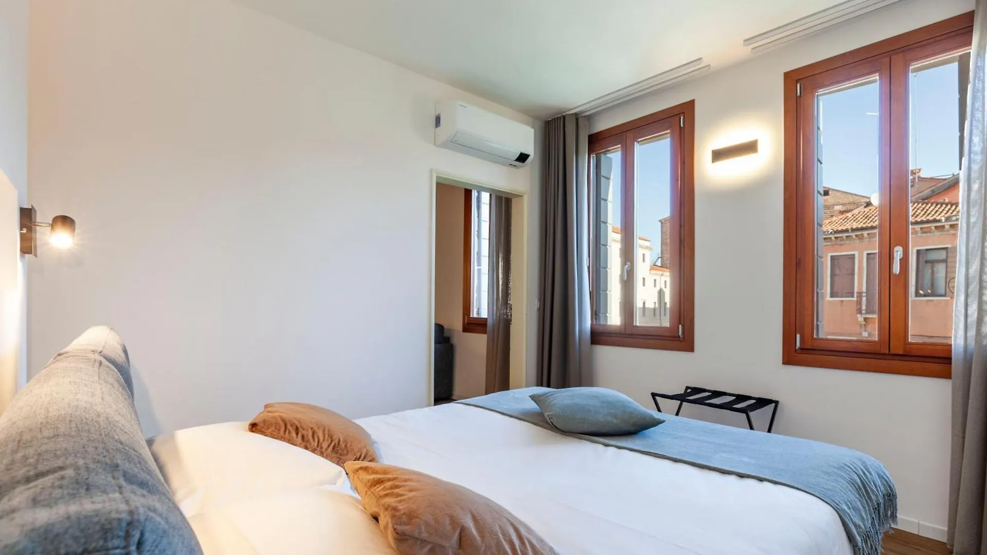 San Lorenzo Apartments 5054 Venice